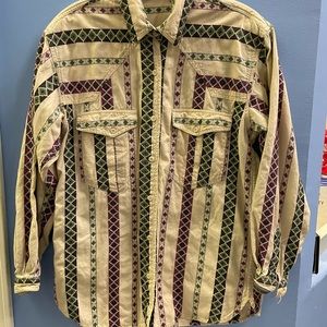 Vintage ‘90’s Rockies Ladies shirt. No stains or rips. has all buttons.